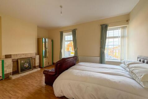 First Floor Front Bedroom