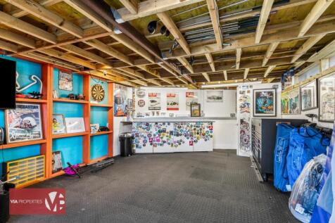 The Cherries St Leonards Road Nazeing Nazeing EN9 2HJ via proper