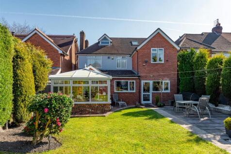 57 Queens Road-garden3.jpg