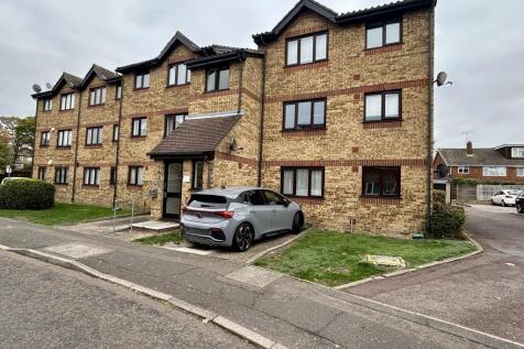 Waltham Abbey, EN9 - property photo