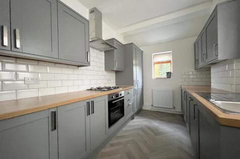 Kitchen-001.JPG