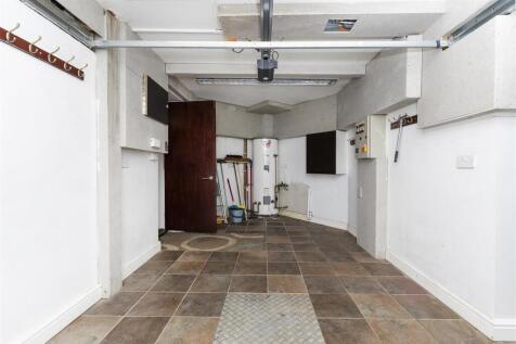 Bramleys Estate Agents - Hoults Lane - Greetland (