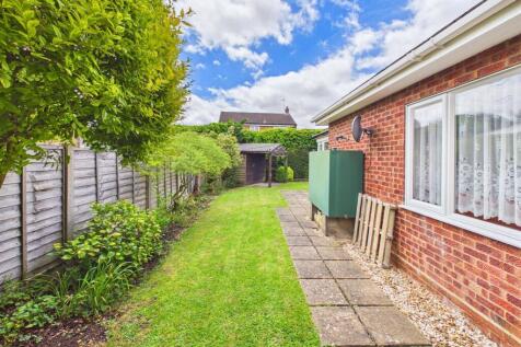 Garden to Side