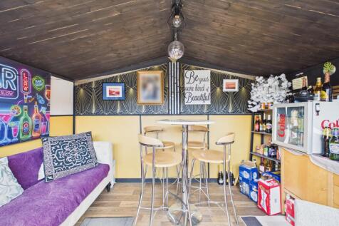Garden Bar