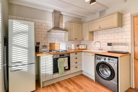 18 The Wharfage-8.jpg