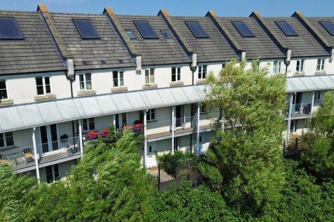 1 - Modern 6-Bedroom HMO for Auction, Stoke Giffor