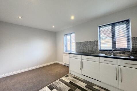 83 Abbeylea Drive, Chew Moor, Bolton, BL5 3ZD photo 5