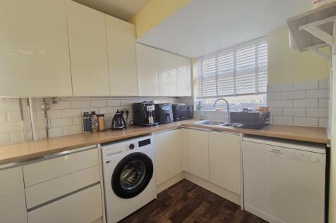 Raynham Road, Bury St Edmunds, Suffolk, IP32 6ED photo 5