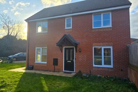 Slough Pasture, Bedworth - Outside.jpg