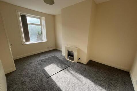 WhatsApp Image 2025-10-29 at 13.16.47_1f8327c0.jpg