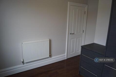 1st Bed Room Photo 4