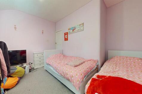 Lindsay Street Bedroom
