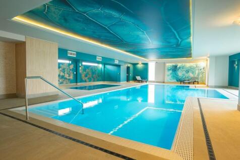 Indoor swimming pool and spa pool at Rye Harbour H