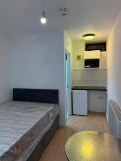 Photo of Room 207 Langtry.jpg