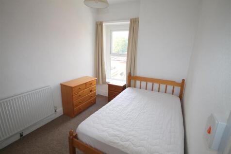 Bedroom (photo 2).jpg