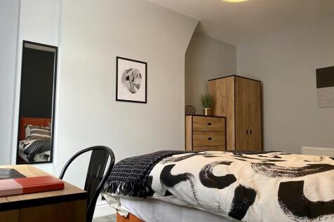 3 Bed - Brookdale Road, Wavertree,  L15 photo 3