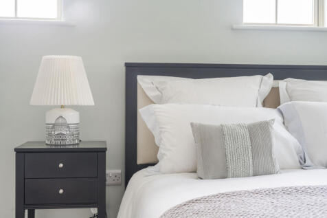 1305422-46-68472a...