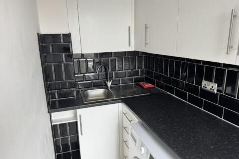 Stocks Park Drive, Bolton, BL6 photo 2