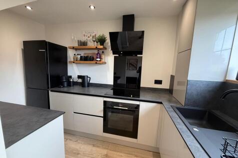 Additional Kitche...