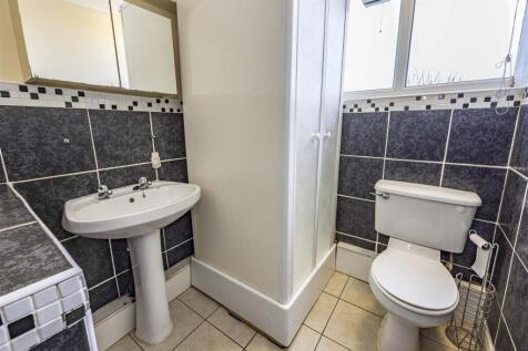 Flat2586aMansfieldRoad-2.jpg