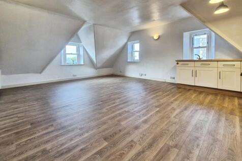 Living Room/Kitchen