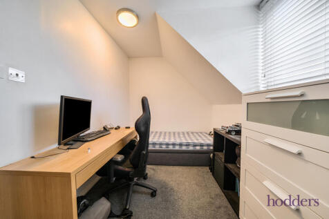 95fcfdfe-b04f-439...