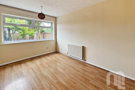 Woodside Court, Attleborough photo 4