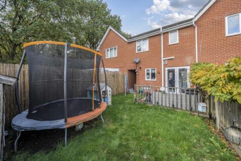 1372661-4-68fa2109cd420