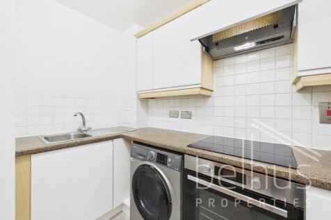 Kitchen 001