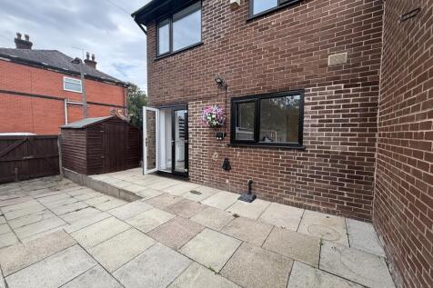 Walmersley Road, Bury photo 3