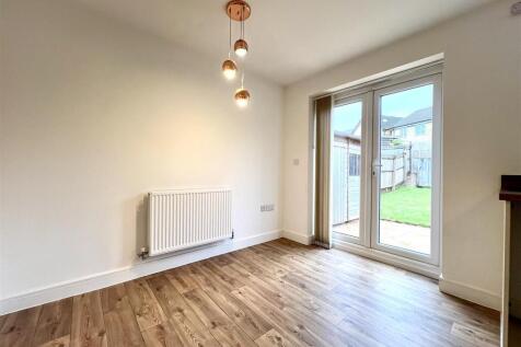 Heol Mathews, Coity, Bridgend, CF35 6JU photo 4