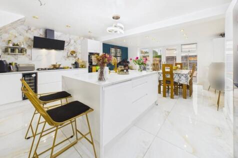 Extended Dining Kitchen