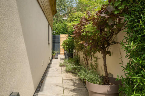 1332249-7-6894cd6...