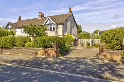 60 Eshe Road North-1.jpg