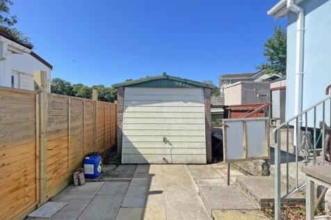 Beech Court 3 - Garage.jpg