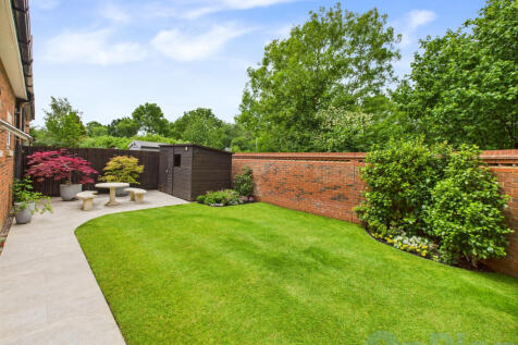 CAM04024G0-PR0030-STILL035