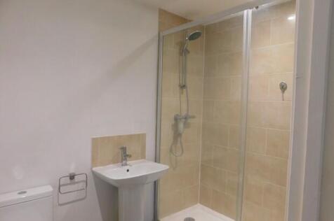 10 Campion Bathroom