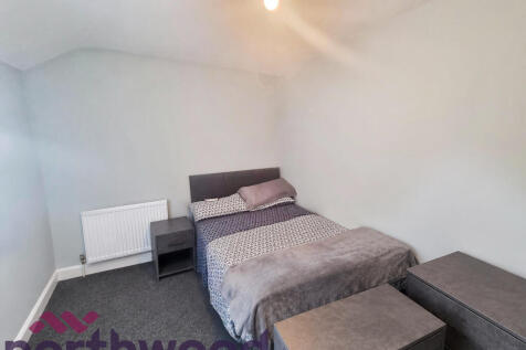 1 Bedroom House in WA5 0DB