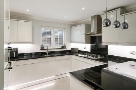 ACORN CLOSE (14).jpg