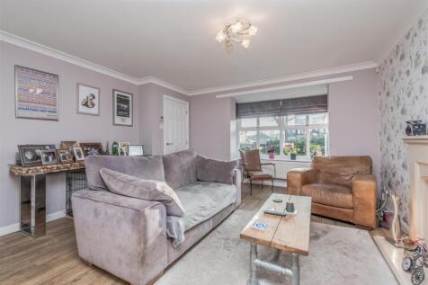 Living Room: