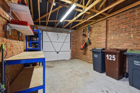 Garage.JPG