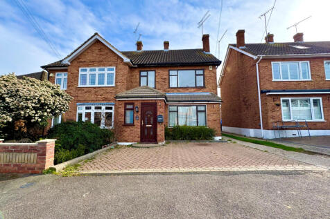 Randalls Drive, Hutton, Brentwood, Essex, CM13 1N