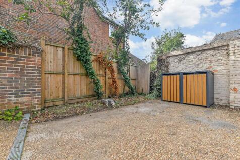Driveway/Parking