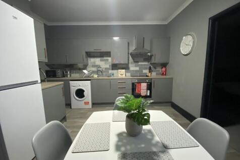 Room 1, Shobnall Street, Burton Upon Trent, Staffordshire photo 4