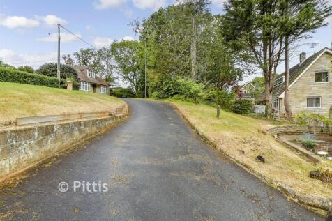 Driveway/Parking