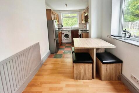 School Grove, Manchester, M20 photo 4