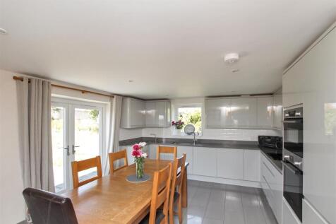 Kitchen &amp; Breakfast Room.JPG