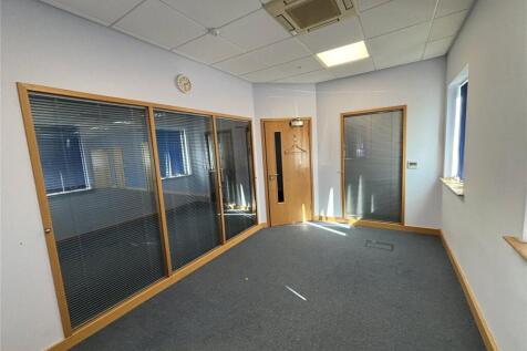 Office to rent Image 3