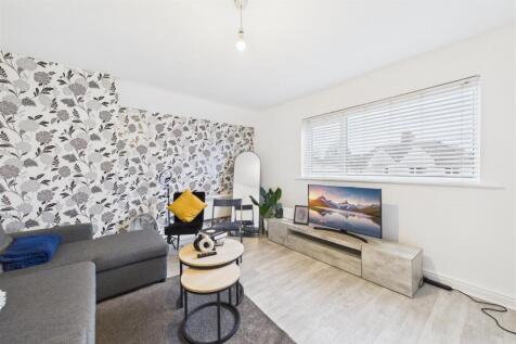 194, Ilminster Avenue Bristol, BS4 1BY | Hollis Mo