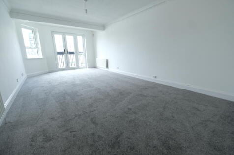 Calshot Court, Southampton, SO14 3GR photo 3